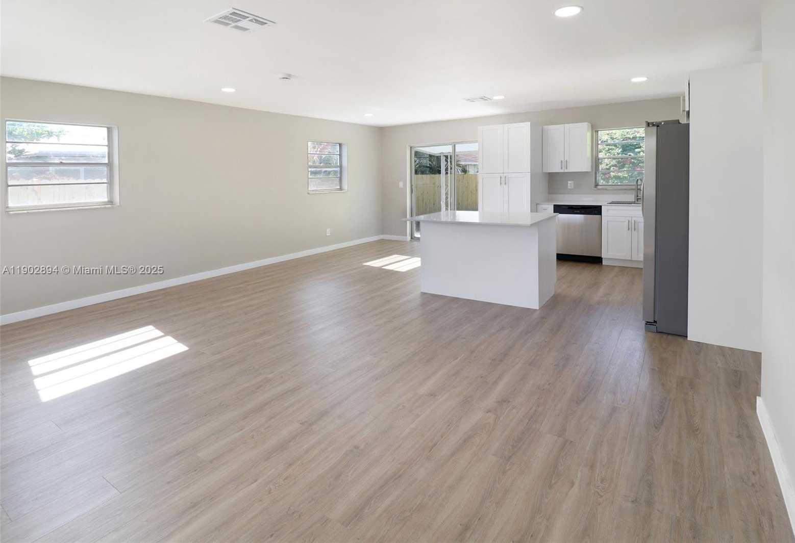 Imagen de Pequeño Objeto