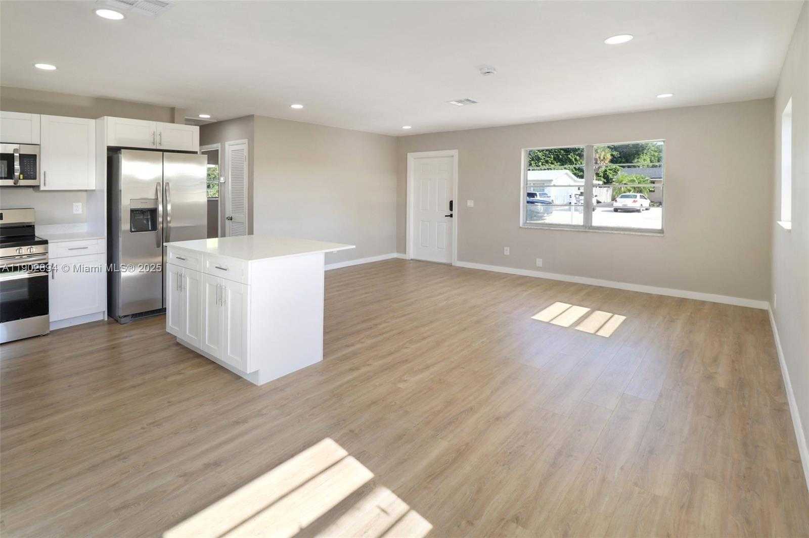 Imagen de Pequeño Objeto