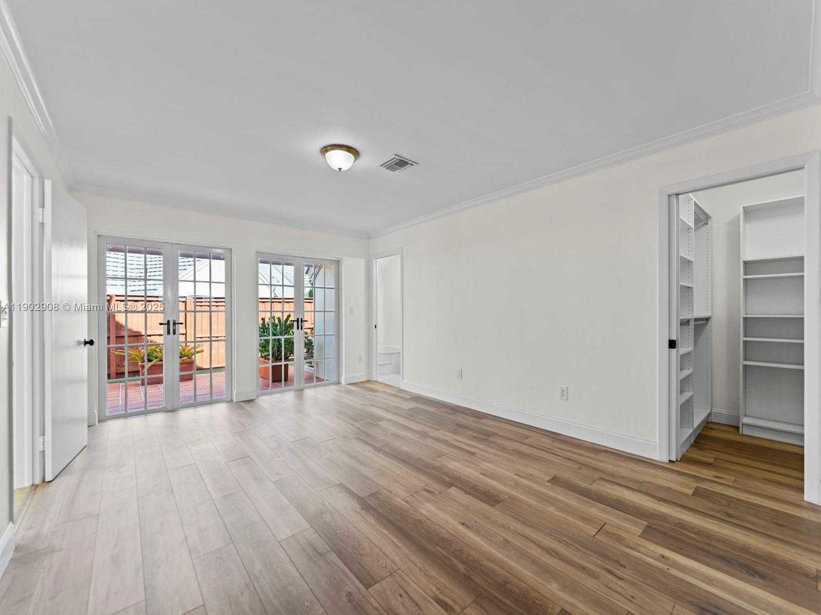 Small Image of 9947 NORTH WEST 47TH TER, Doral Number 11