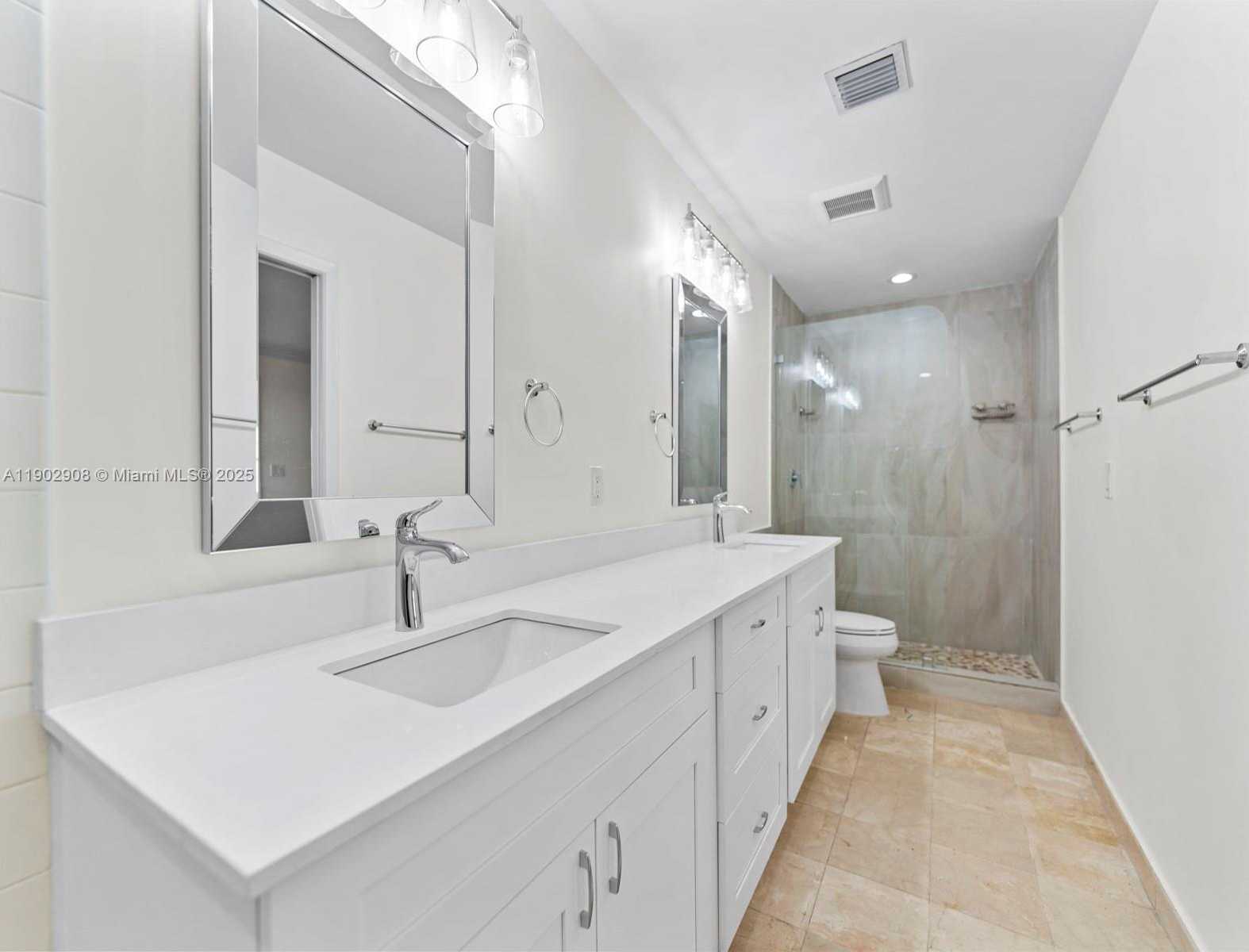 Small Image of 9947 NORTH WEST 47TH TER, Doral Number 16