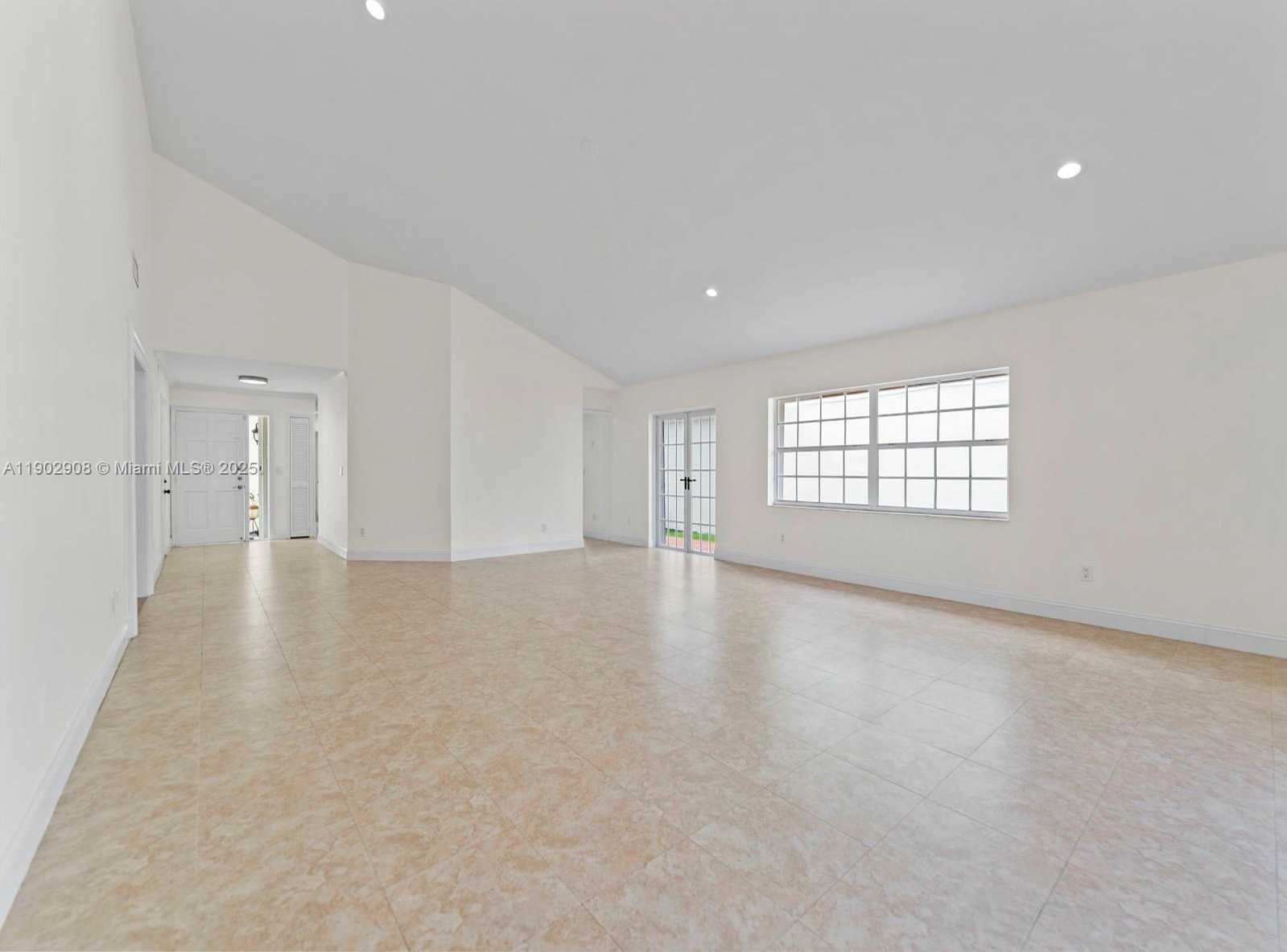 Small Image of 9947 NORTH WEST 47TH TER, Doral Number 17