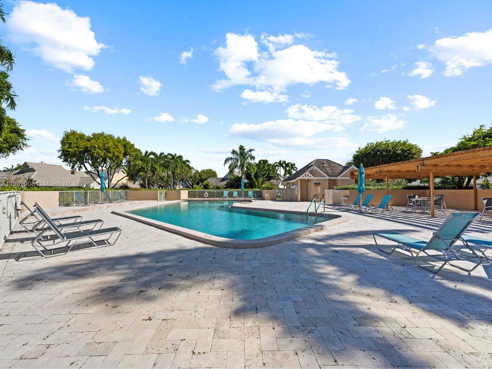 Small Image of 9947 NORTH WEST 47TH TER, Doral Number 31