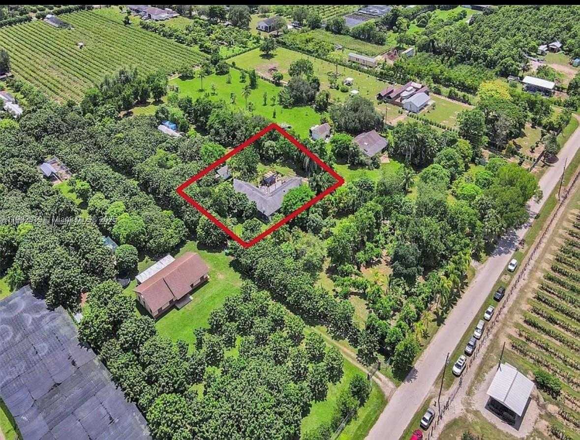 Small Image of 37225 SOUTH WEST 214TH AVE, Homestead Number 23