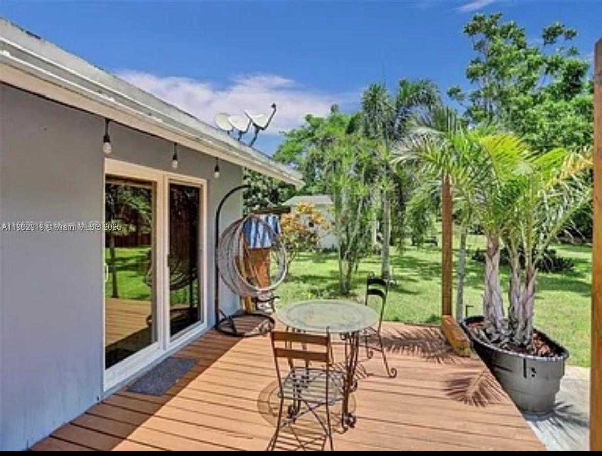 Small Image of 37225 SOUTH WEST 214TH AVE, Homestead Number 3