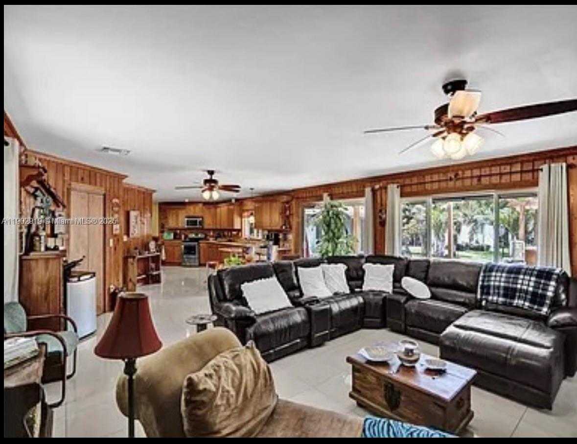 Small Image of 37225 SOUTH WEST 214TH AVE, Homestead Number 43