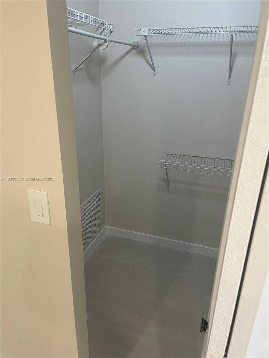 Small Image of 520 BRICKELL KEY DR #A1911, Miami Number 11