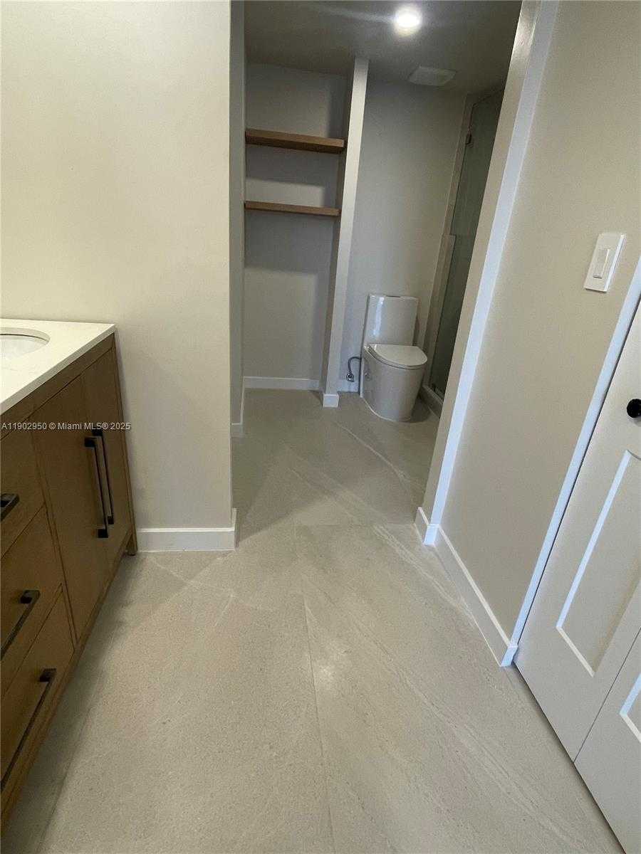 Small Image of 520 BRICKELL KEY DR #A1911, Miami Number 15