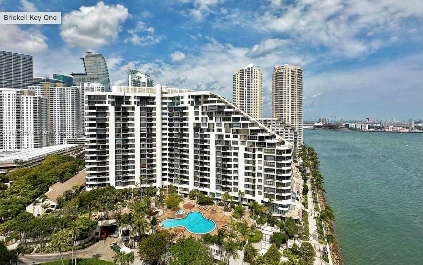 Small Image of 520 BRICKELL KEY DR #A1911, Miami Number 17