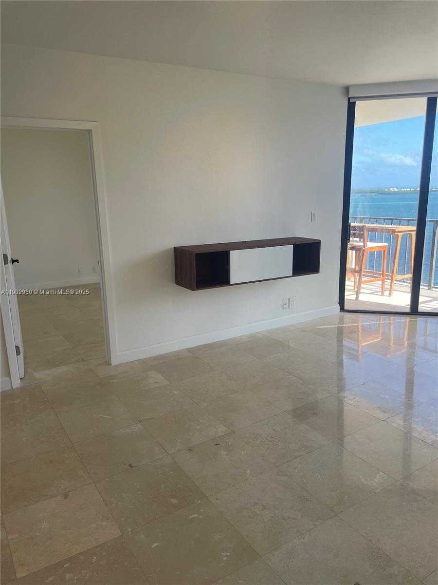 Small Image of 520 BRICKELL KEY DR #A1911, Miami Number 4