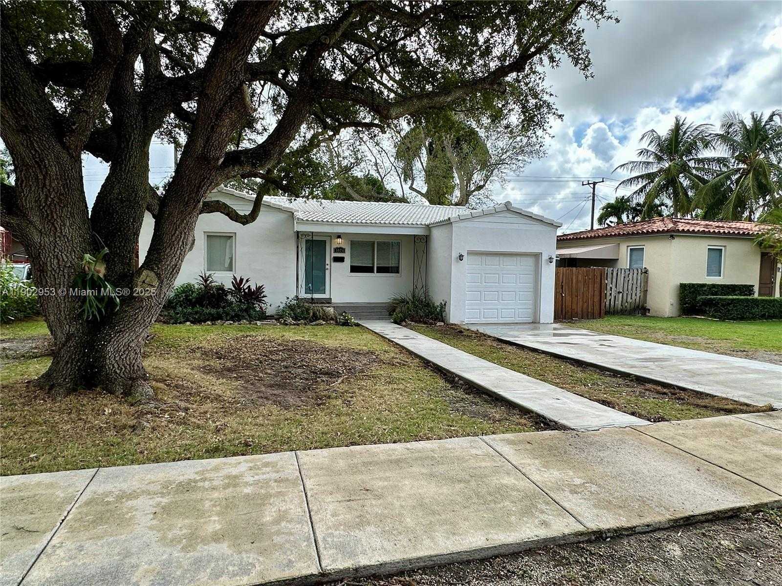 Small Image of 5924 SOUTH WEST 41ST ST, Miami Number 2