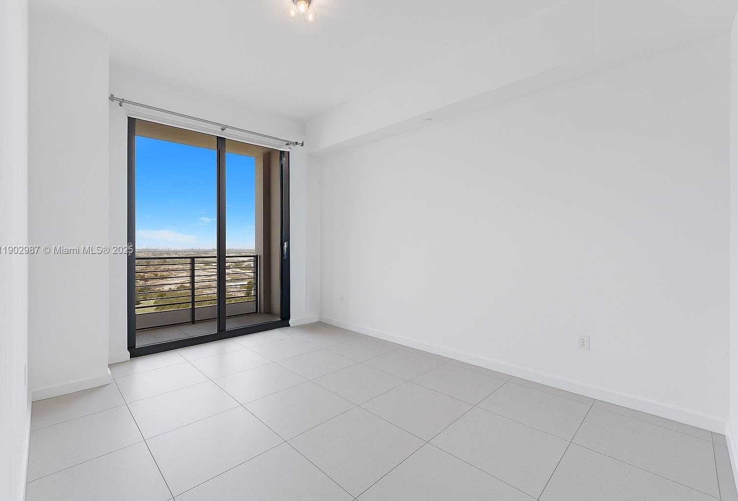 Small Image of 5350 NORTH WEST 84TH AVE #1905, Doral Number 4