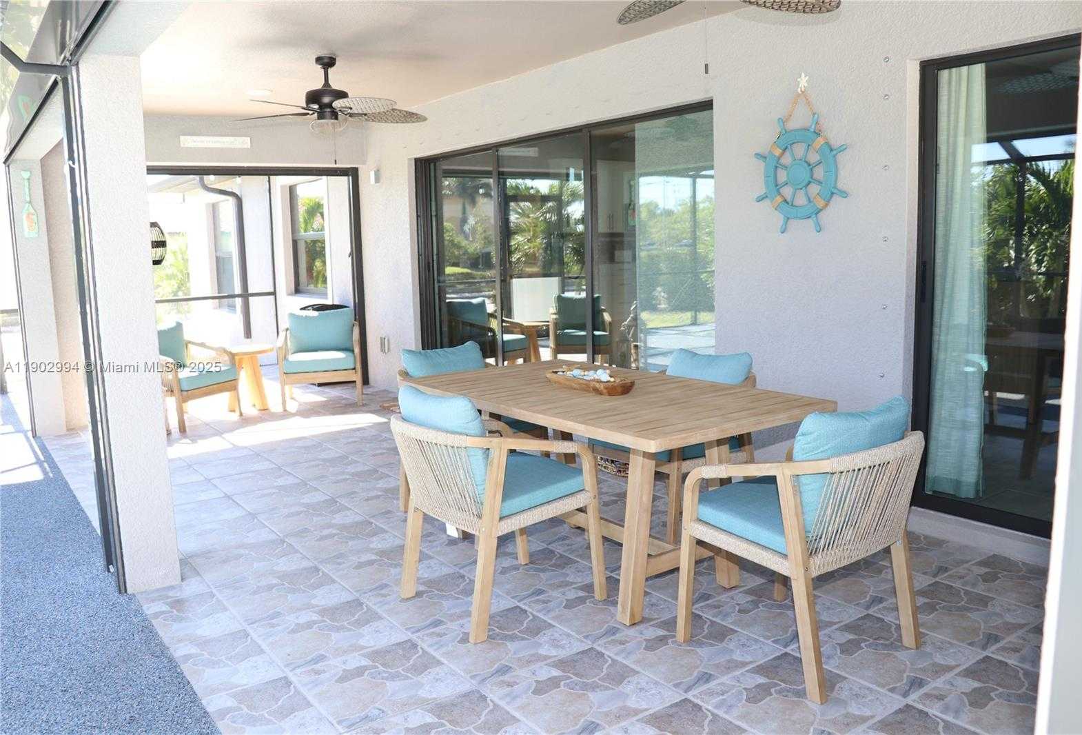 Imagen de Pequeño Objeto