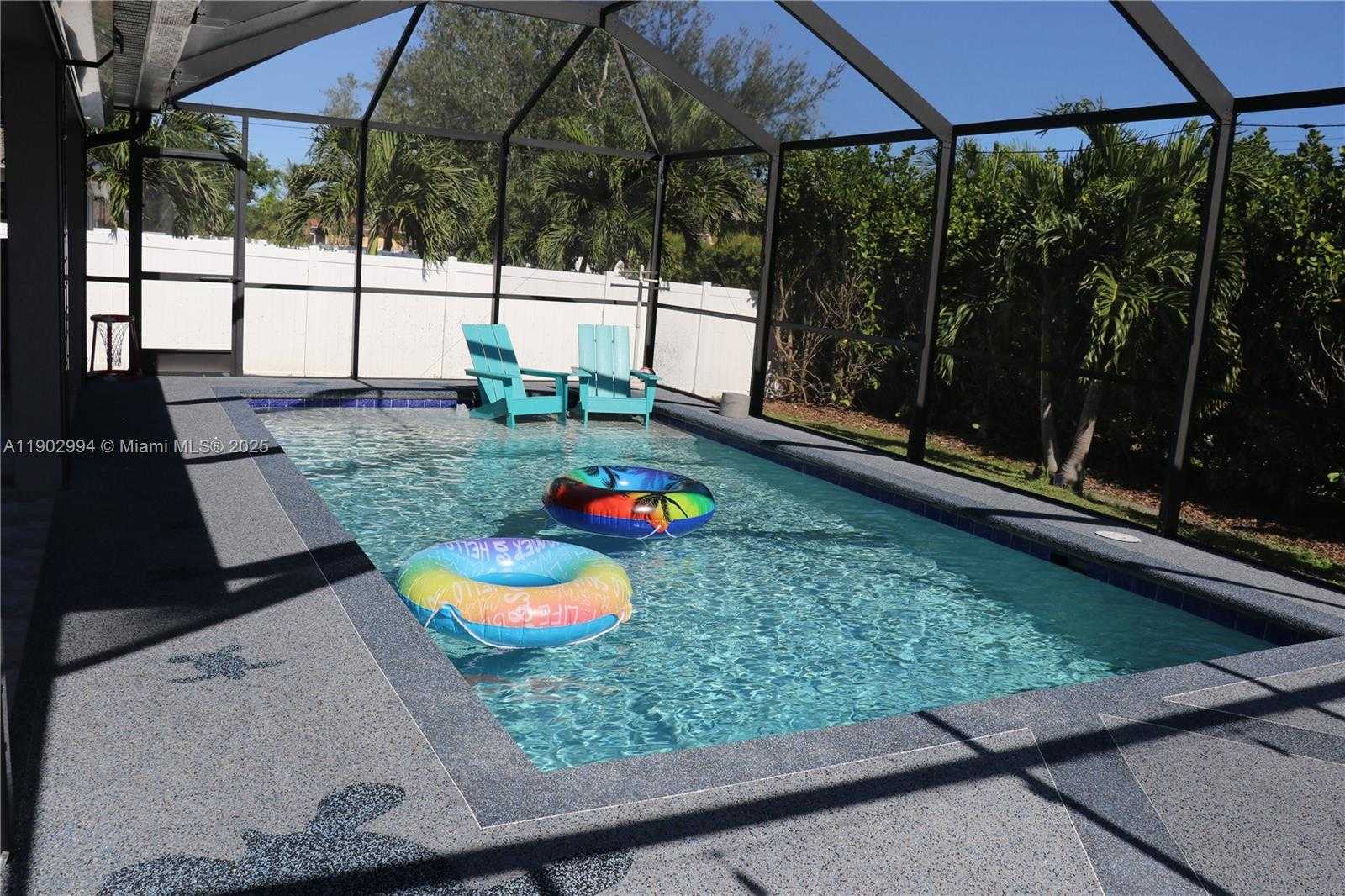 Imagen de Pequeño Objeto