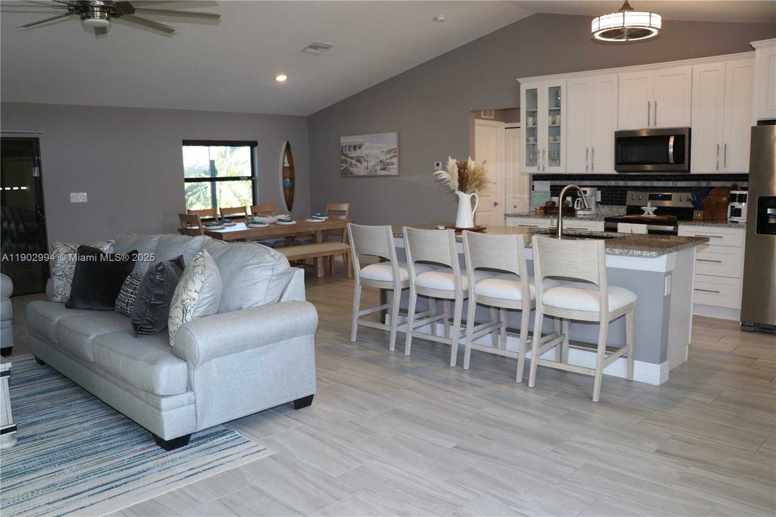 Imagen de Pequeño Objeto