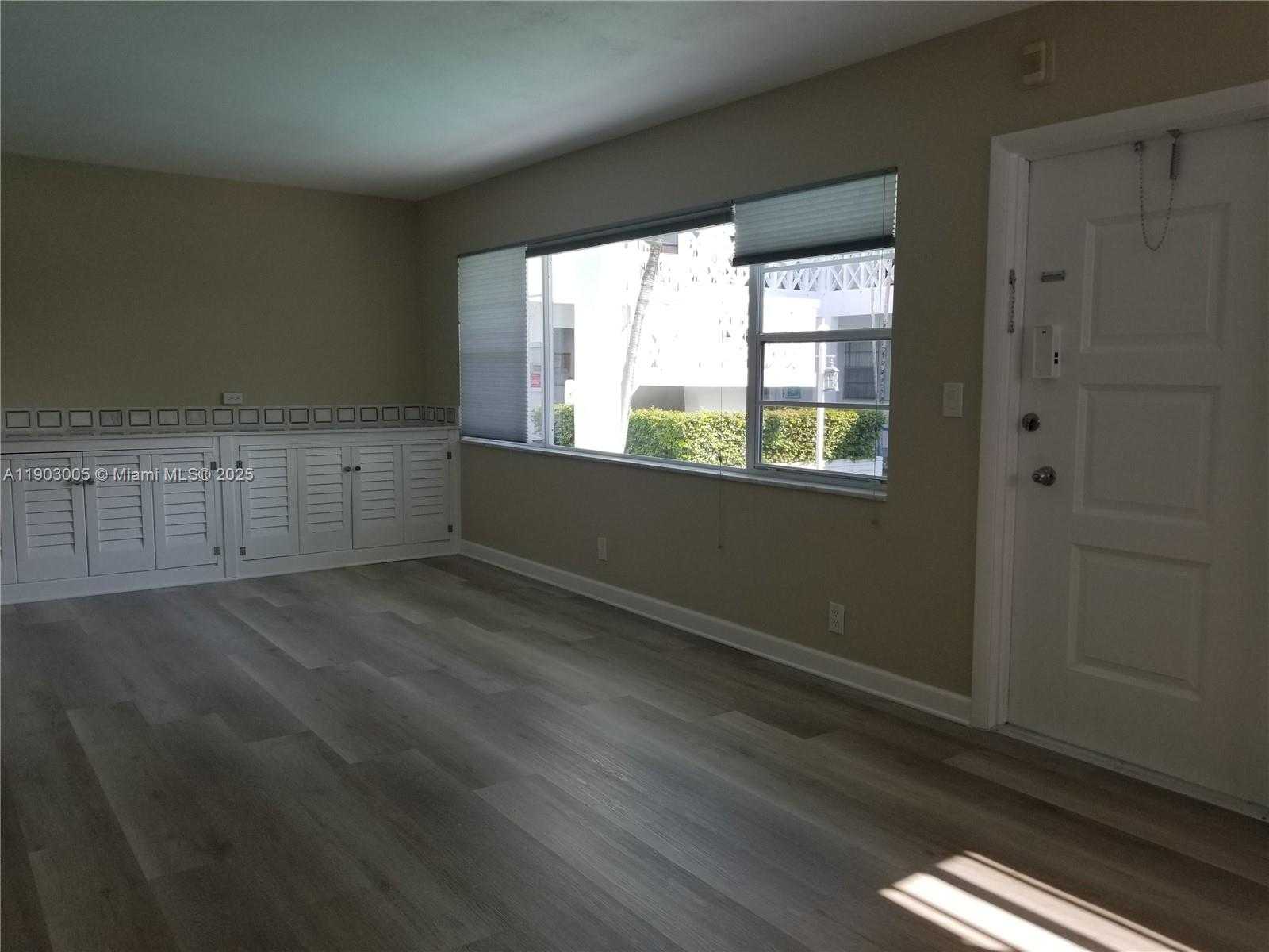 Small Image of 1005 SOUTH 17TH AVE #1, Hollywood Number 6