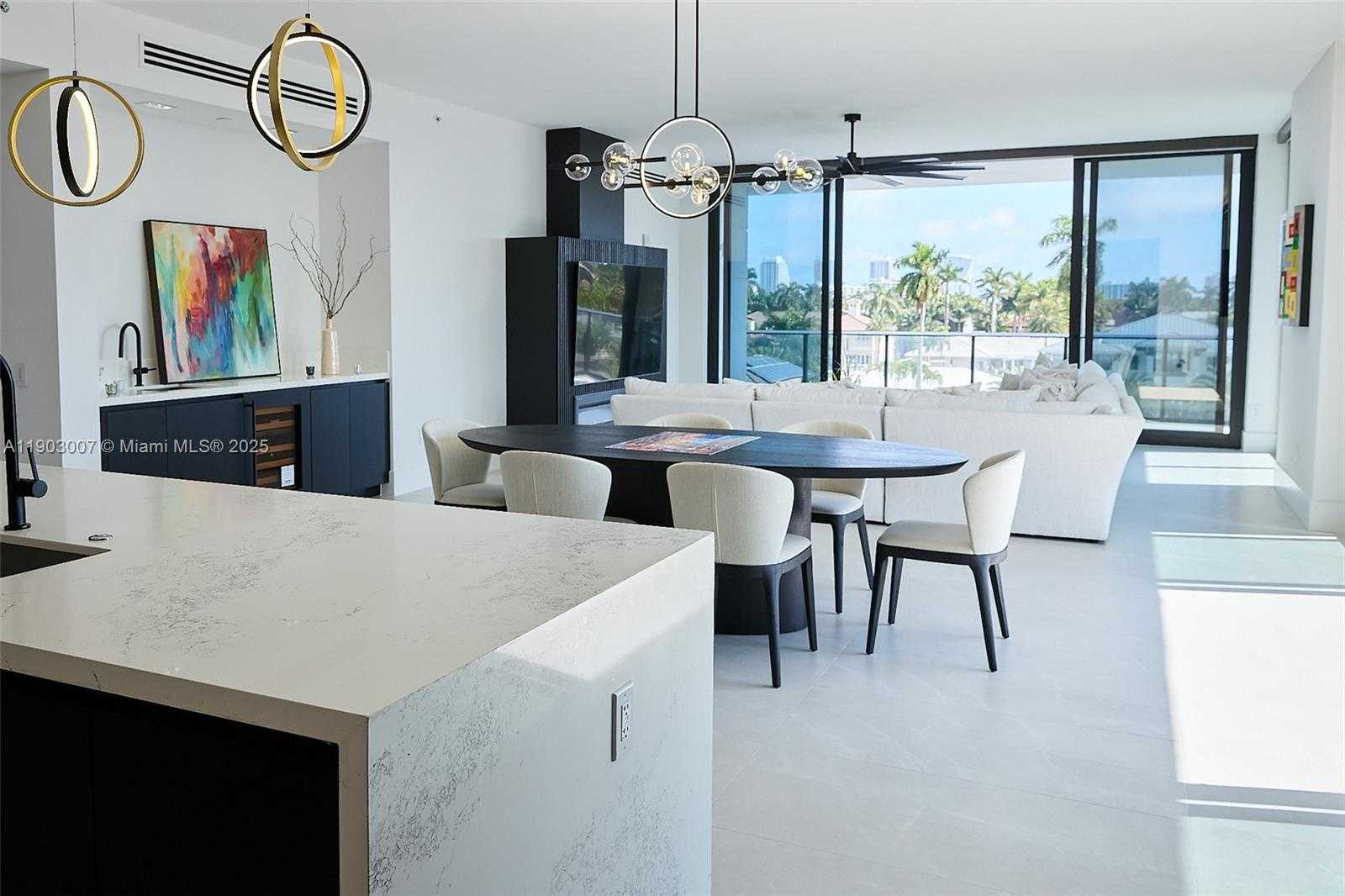 Imagen de Pequeño Objeto