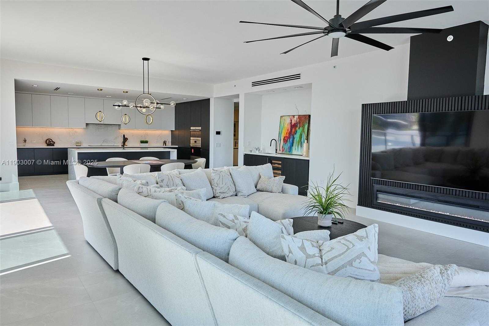 Imagen de Pequeño Objeto