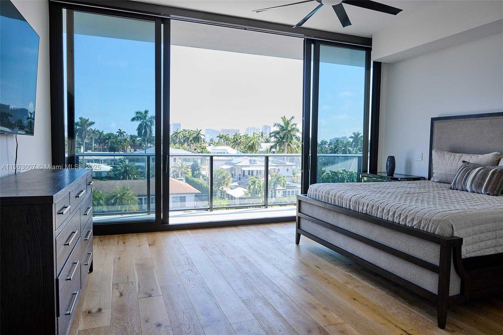 Imagen de Pequeño Objeto