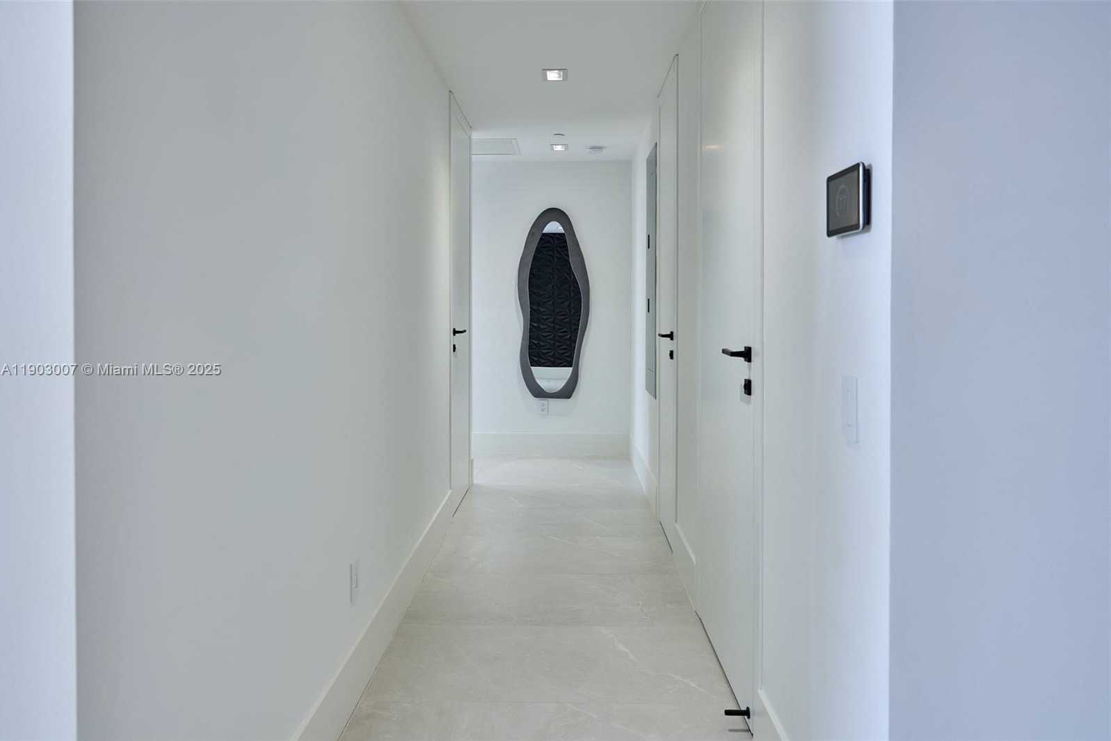 Imagen de Pequeño Objeto