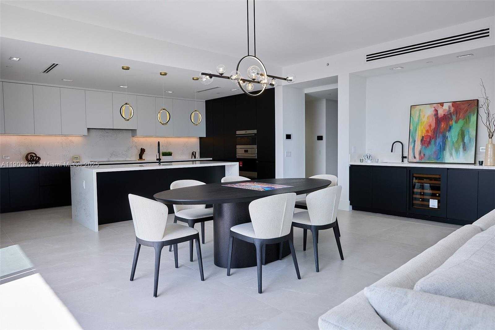 Imagen de Pequeño Objeto