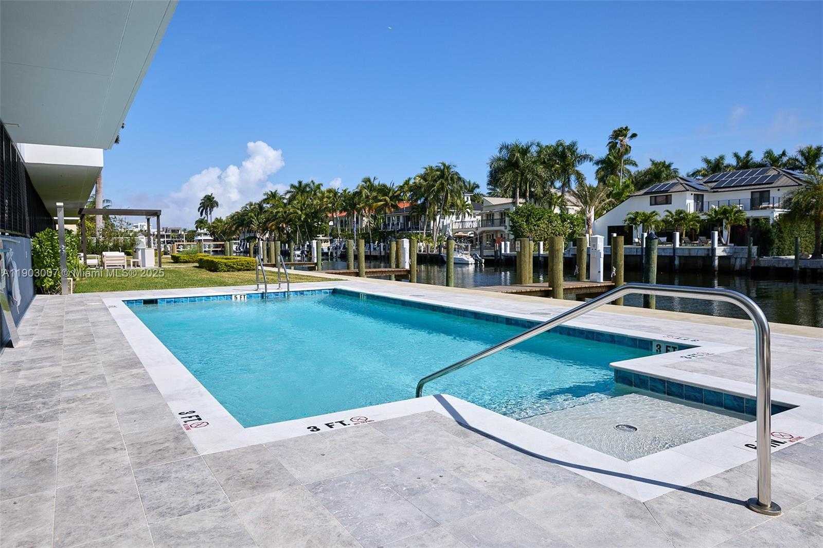 Imagen de Pequeño Objeto