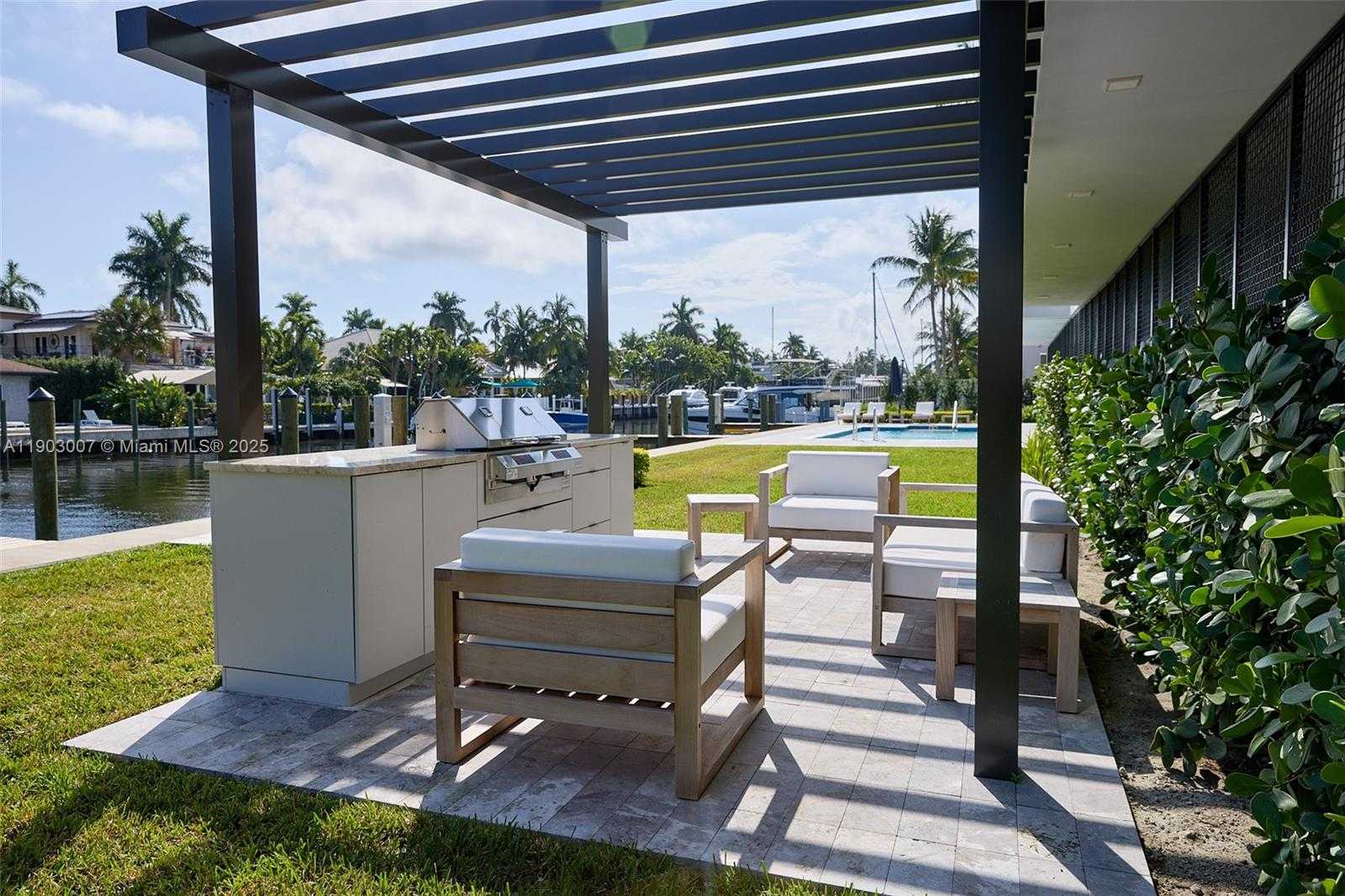 Imagen de Pequeño Objeto