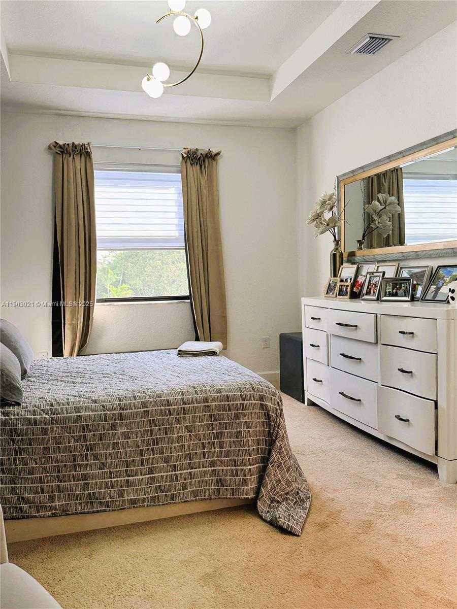 Small Image of 13158 SOUTH WEST 233RD ST, Homestead Number 23