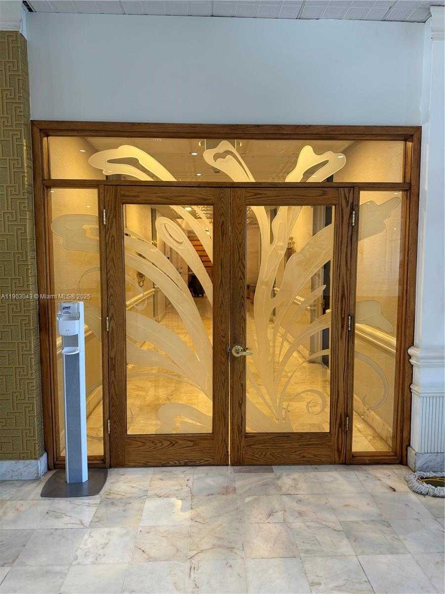 Small Image of 5750 COLLINS AVE #3K, Miami Beach Number 2