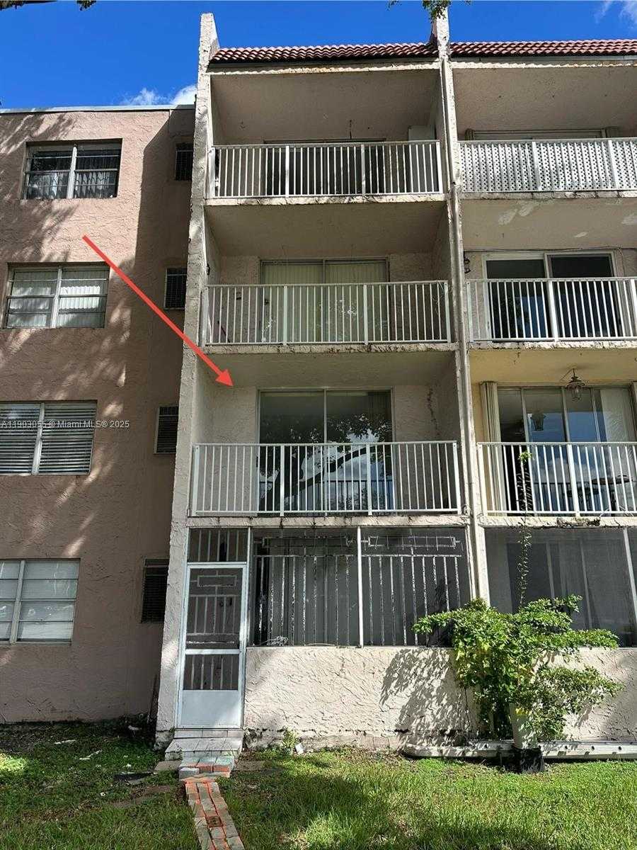 Small Image of 8411 NORTH WEST 8TH ST #204, Miami Number 4