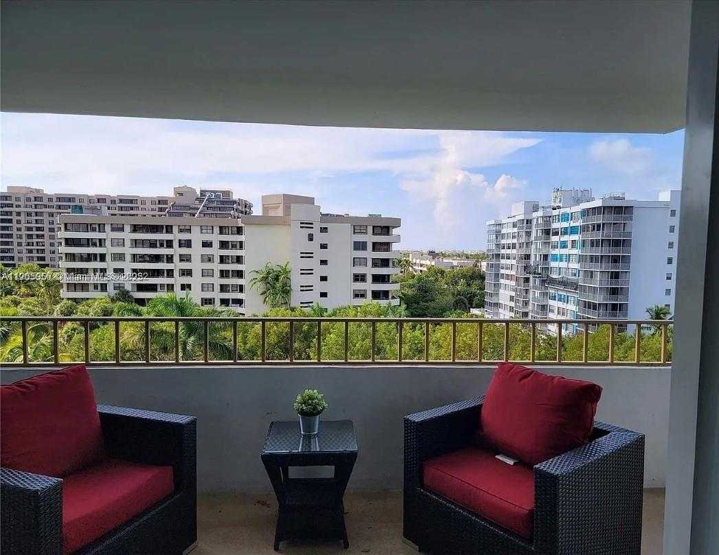 Imagen de Pequeño Objeto