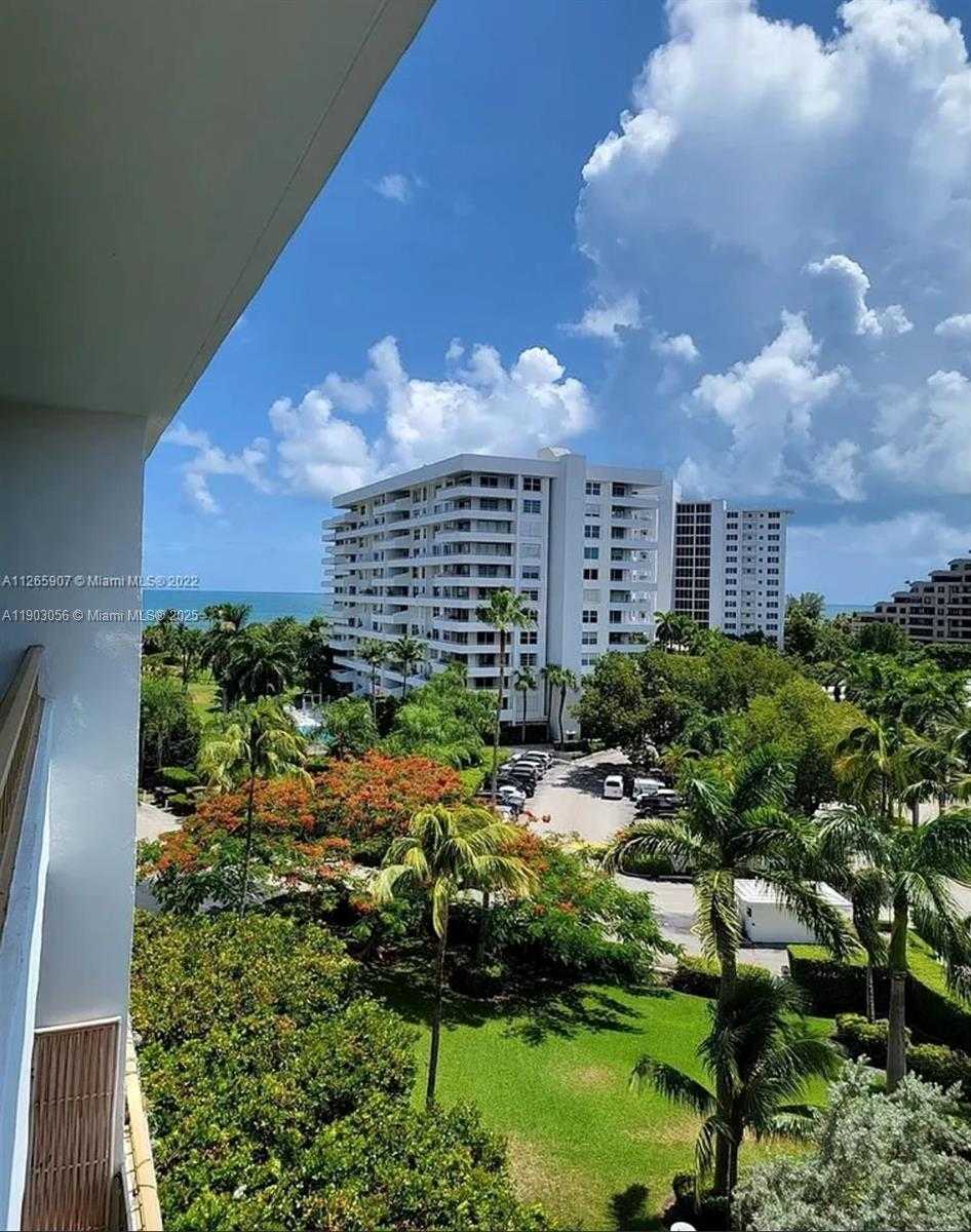 Imagen de Pequeño Objeto