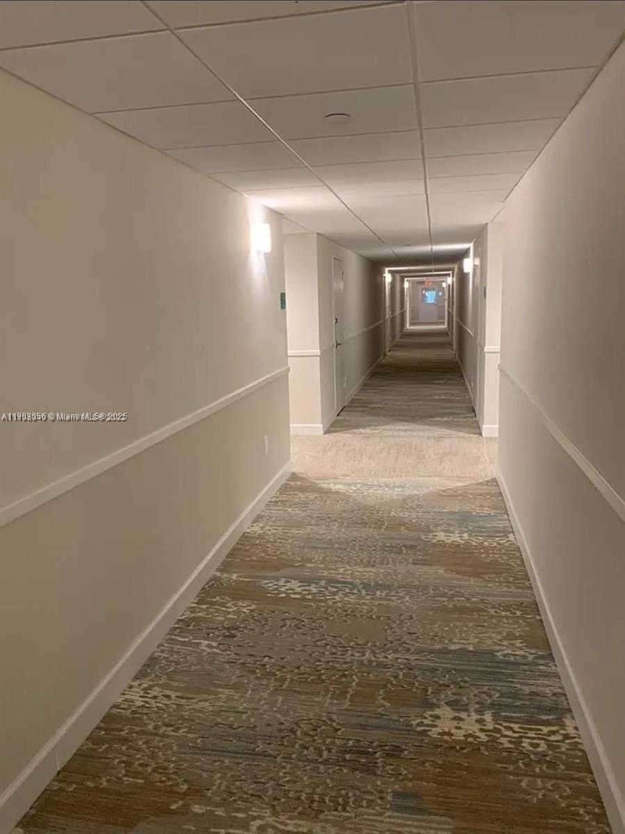 Imagen de Pequeño Objeto