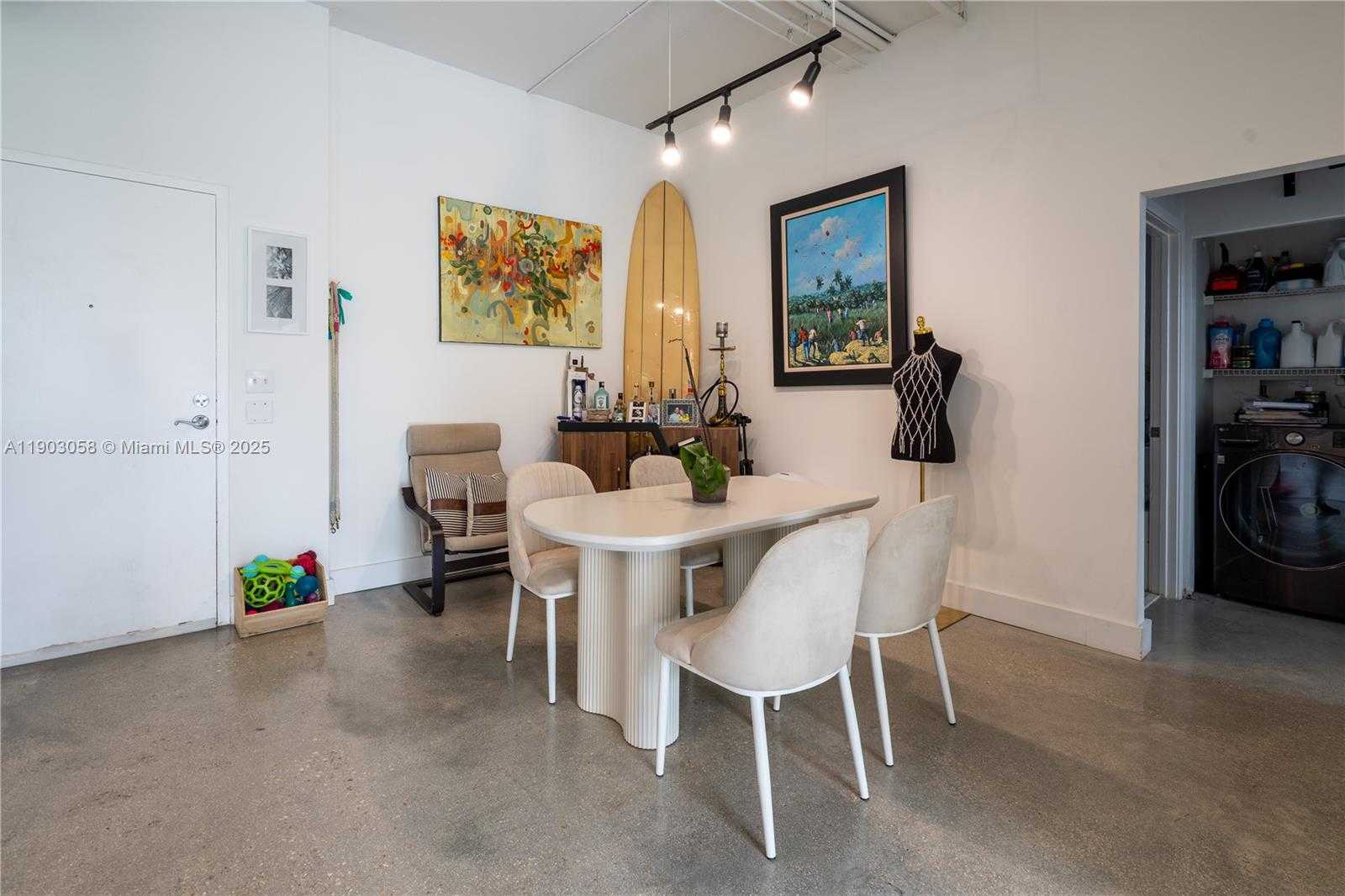 Small Image of 2001 BISCAYNE BLVD #2509, Miami Number 10