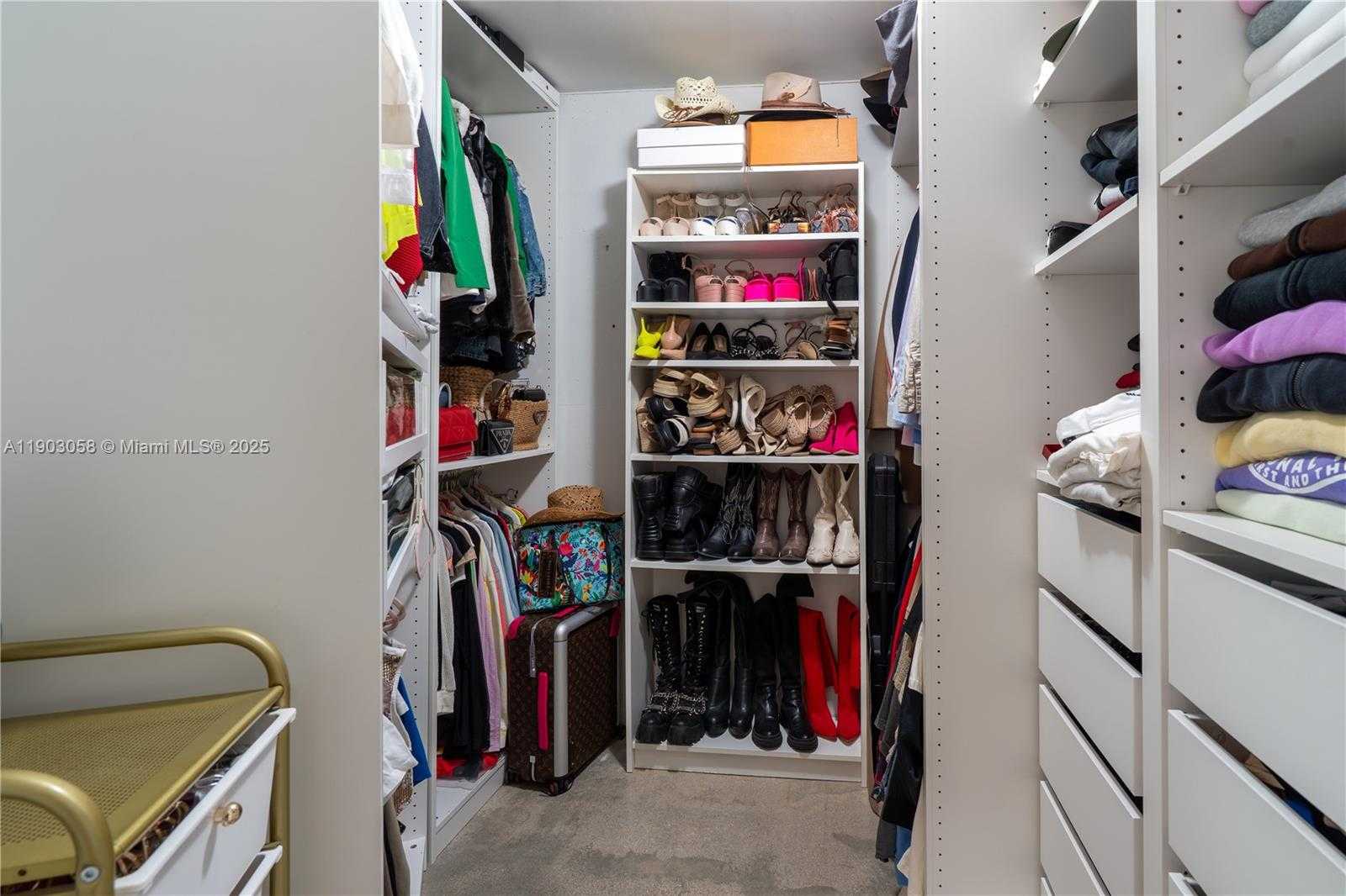 Small Image of 2001 BISCAYNE BLVD #2509, Miami Number 20