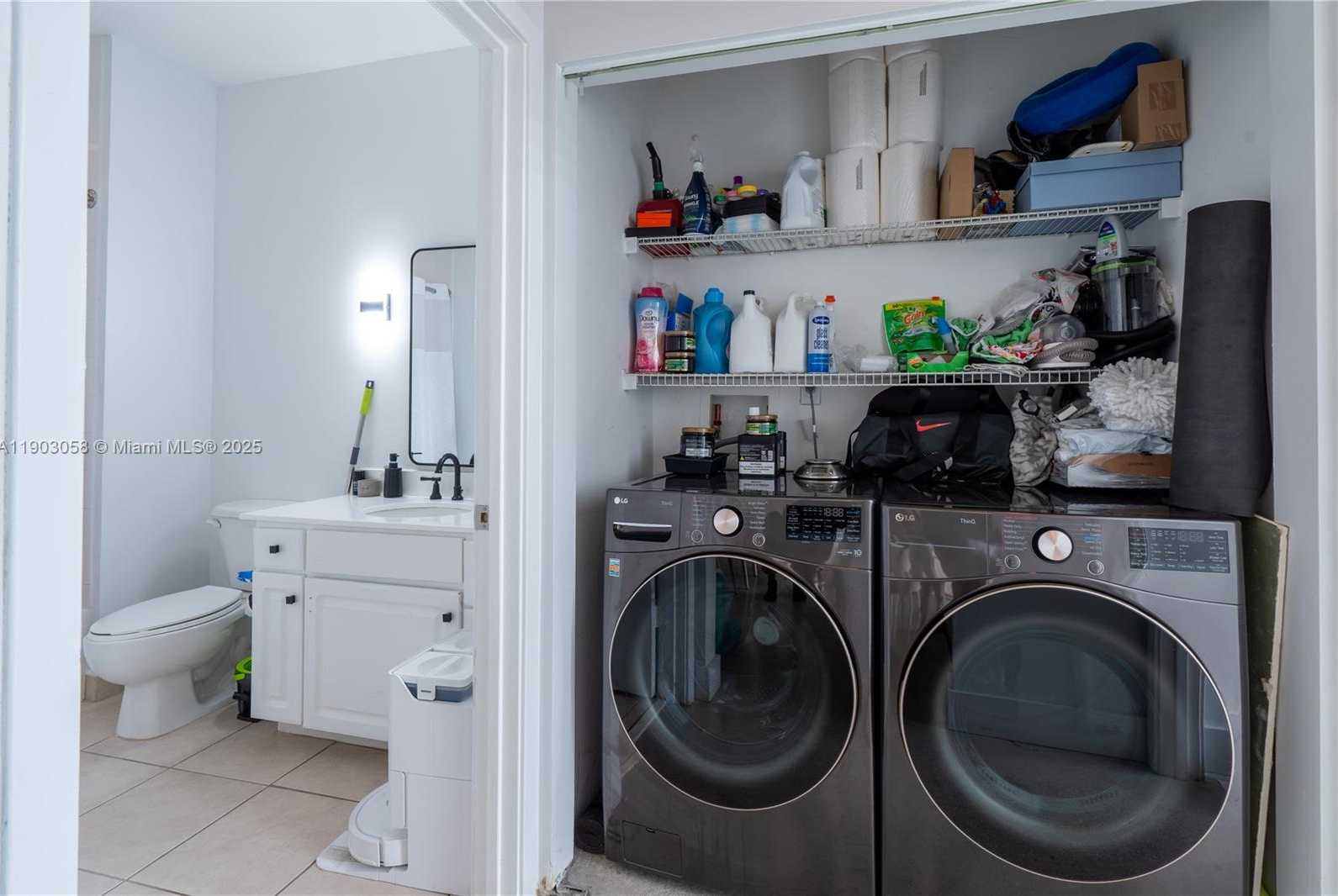 Small Image of 2001 BISCAYNE BLVD #2509, Miami Number 25