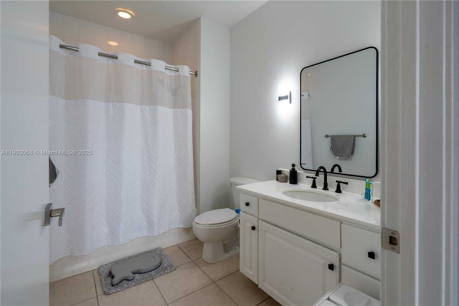 Small Image of 2001 BISCAYNE BLVD #2509, Miami Number 26