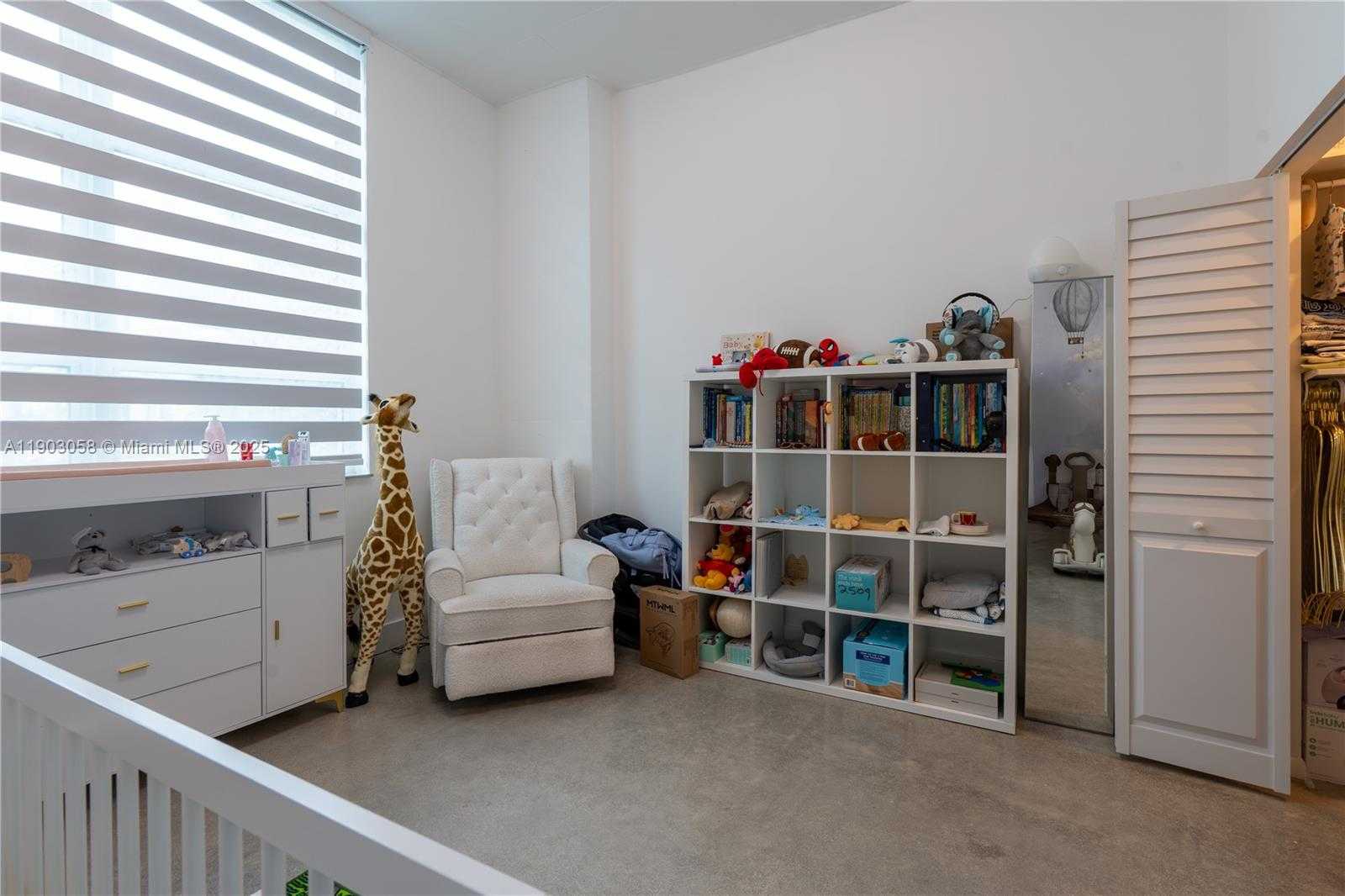 Small Image of 2001 BISCAYNE BLVD #2509, Miami Number 32