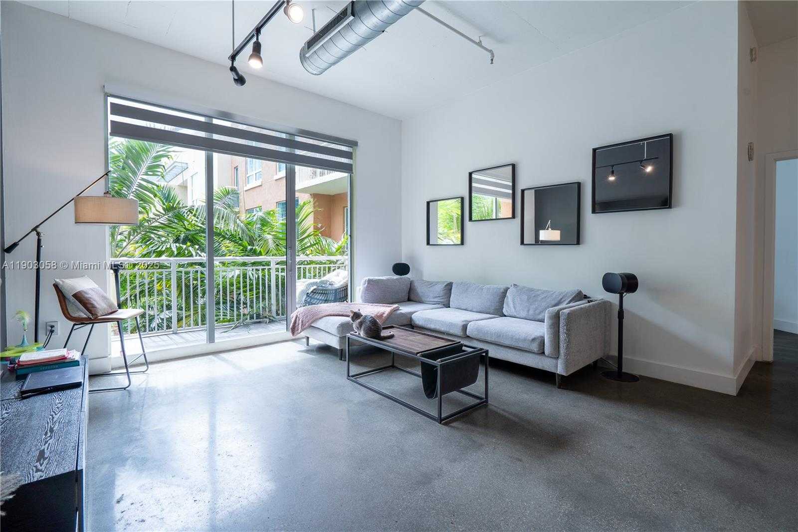 Small Image of 2001 BISCAYNE BLVD #2509, Miami Number 7