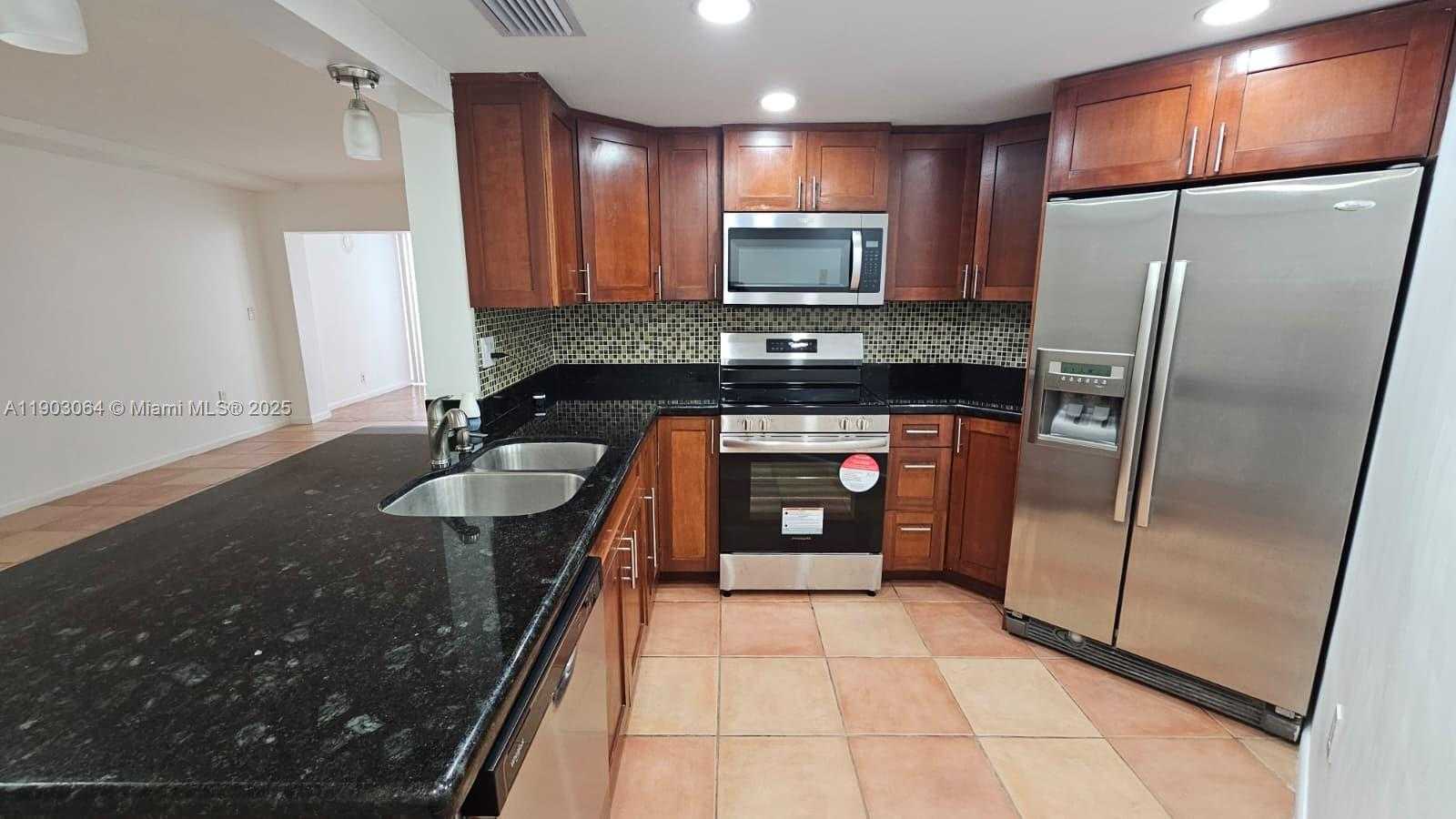 Small Image of 10249 NORTH WEST 9TH STREET CIR #109-8, Miami Number 12