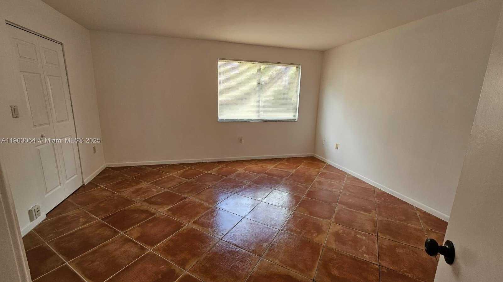 Small Image of 10249 NORTH WEST 9TH STREET CIR #109-8, Miami Number 14