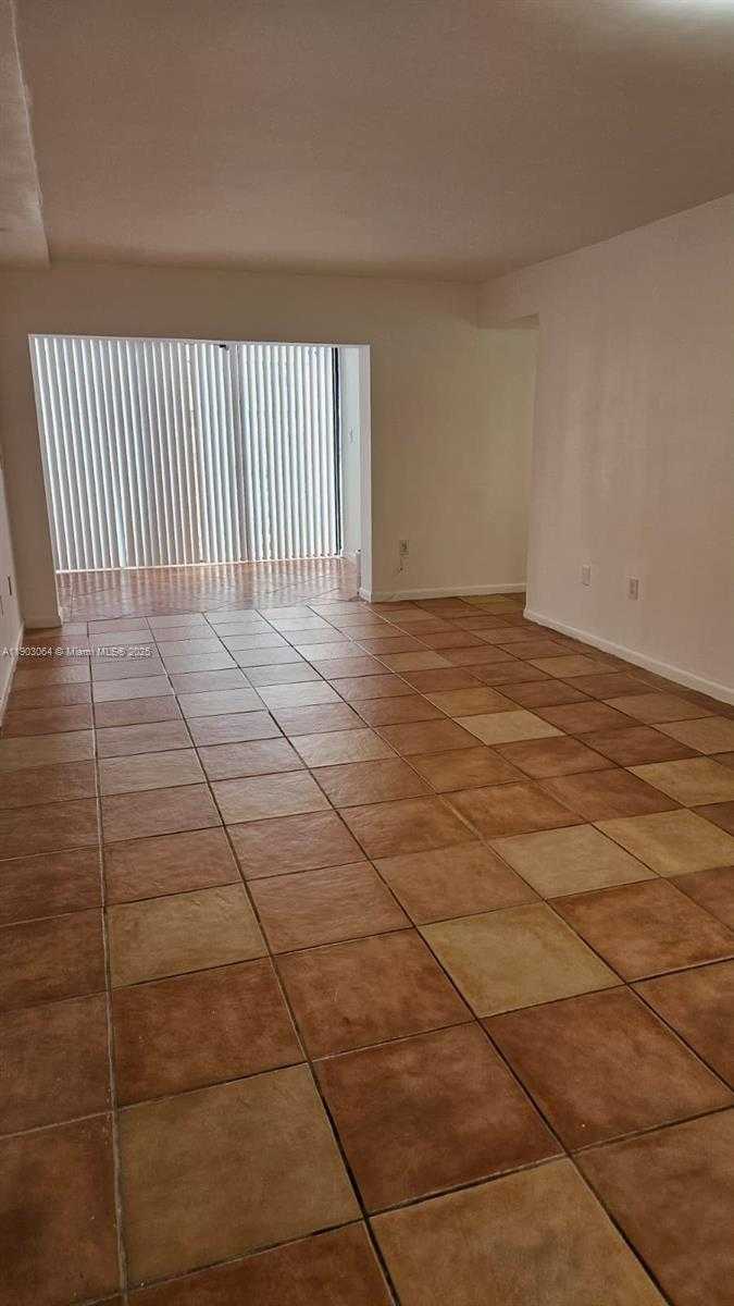 Small Image of 10249 NORTH WEST 9TH STREET CIR #109-8, Miami Number 6