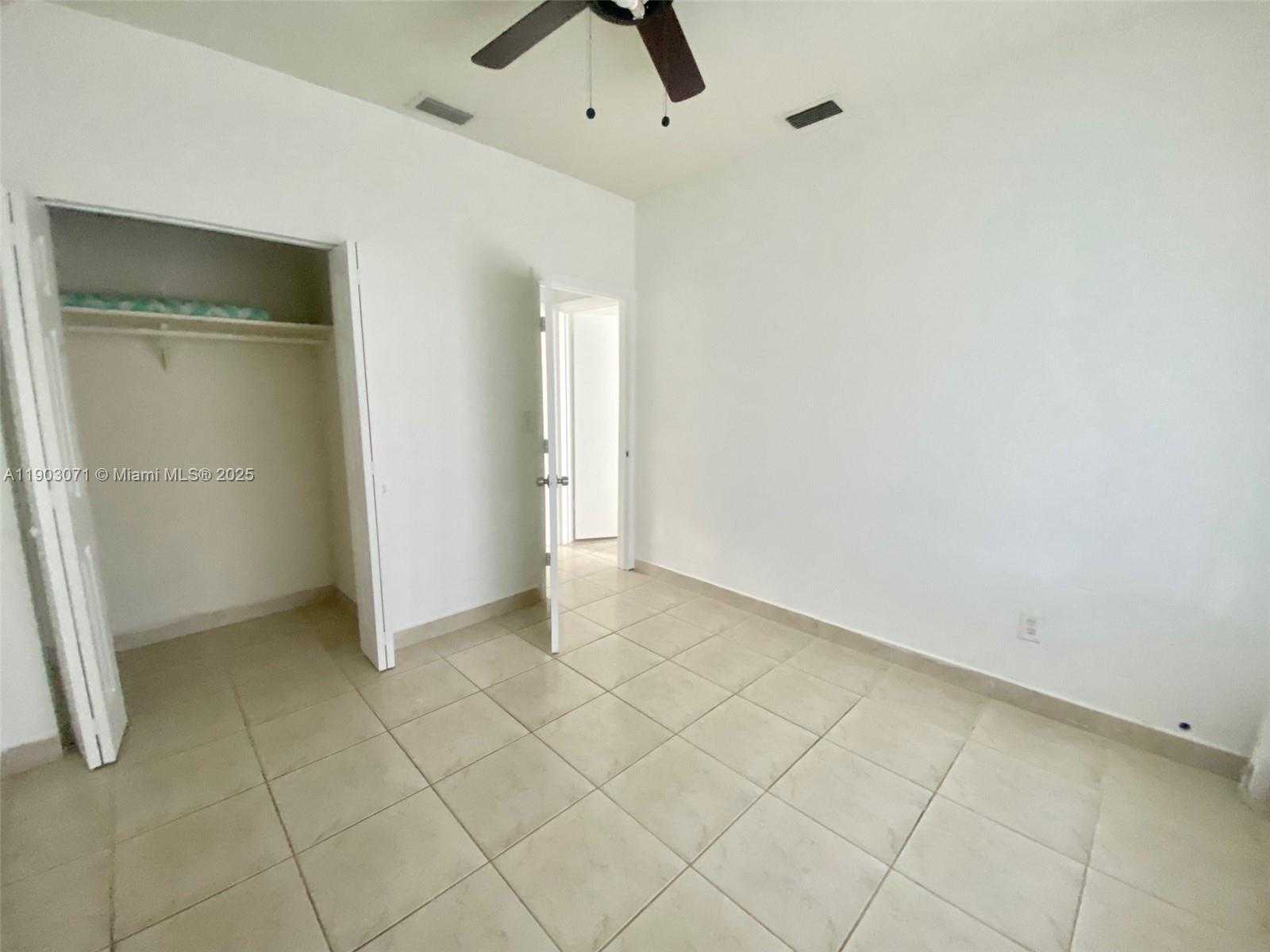Small Image of 2024 NORTH EAST 183RD ST, North Miami Beach Number 14