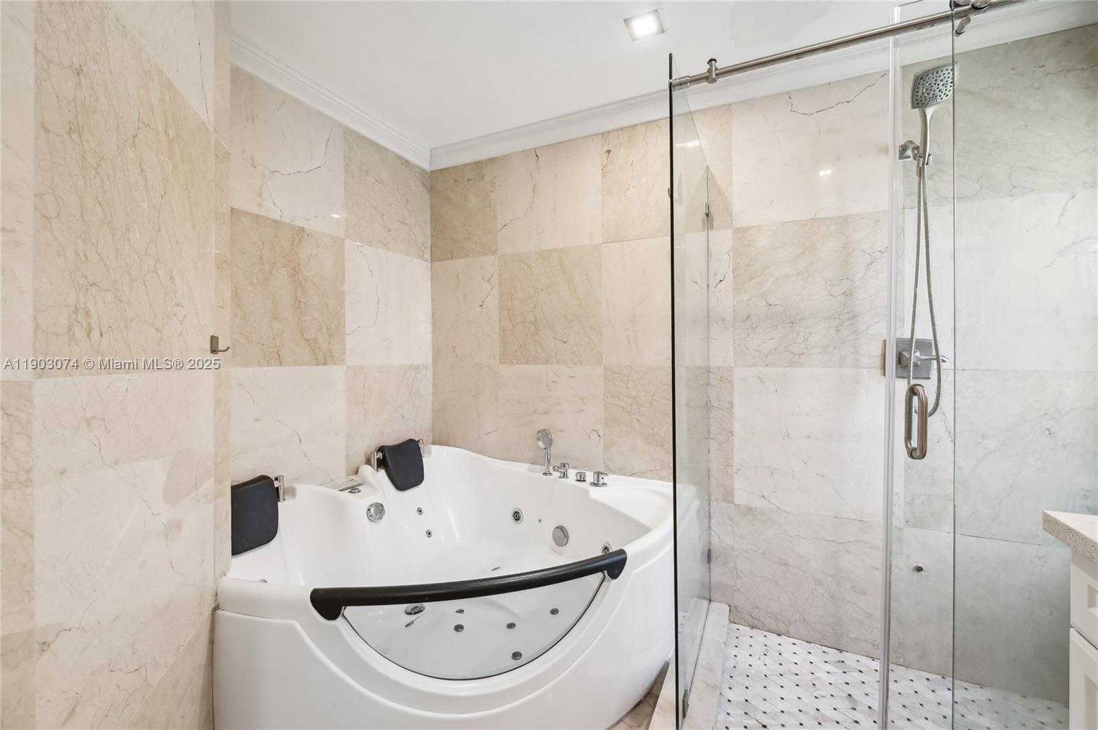 Imagen de Pequeño Objeto