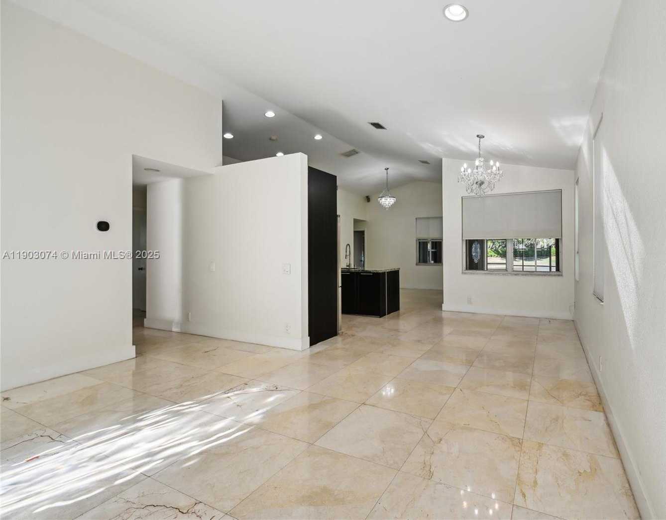 Imagen de Pequeño Objeto