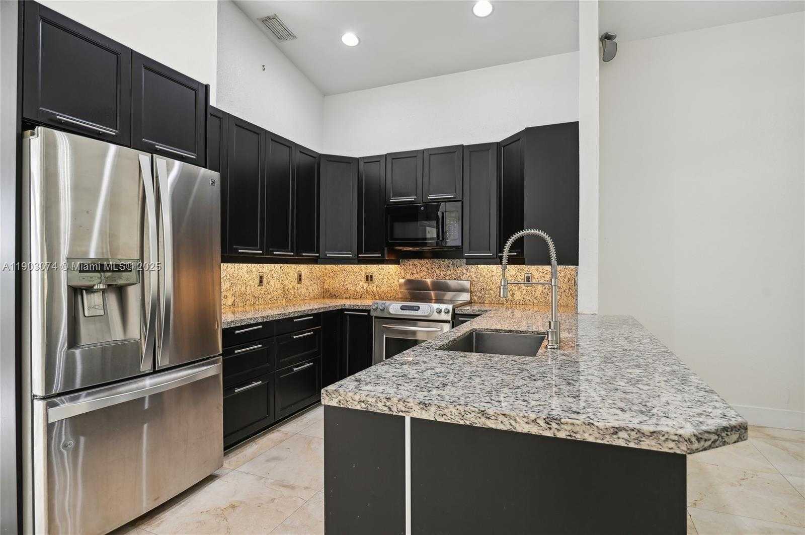 Imagen de Pequeño Objeto