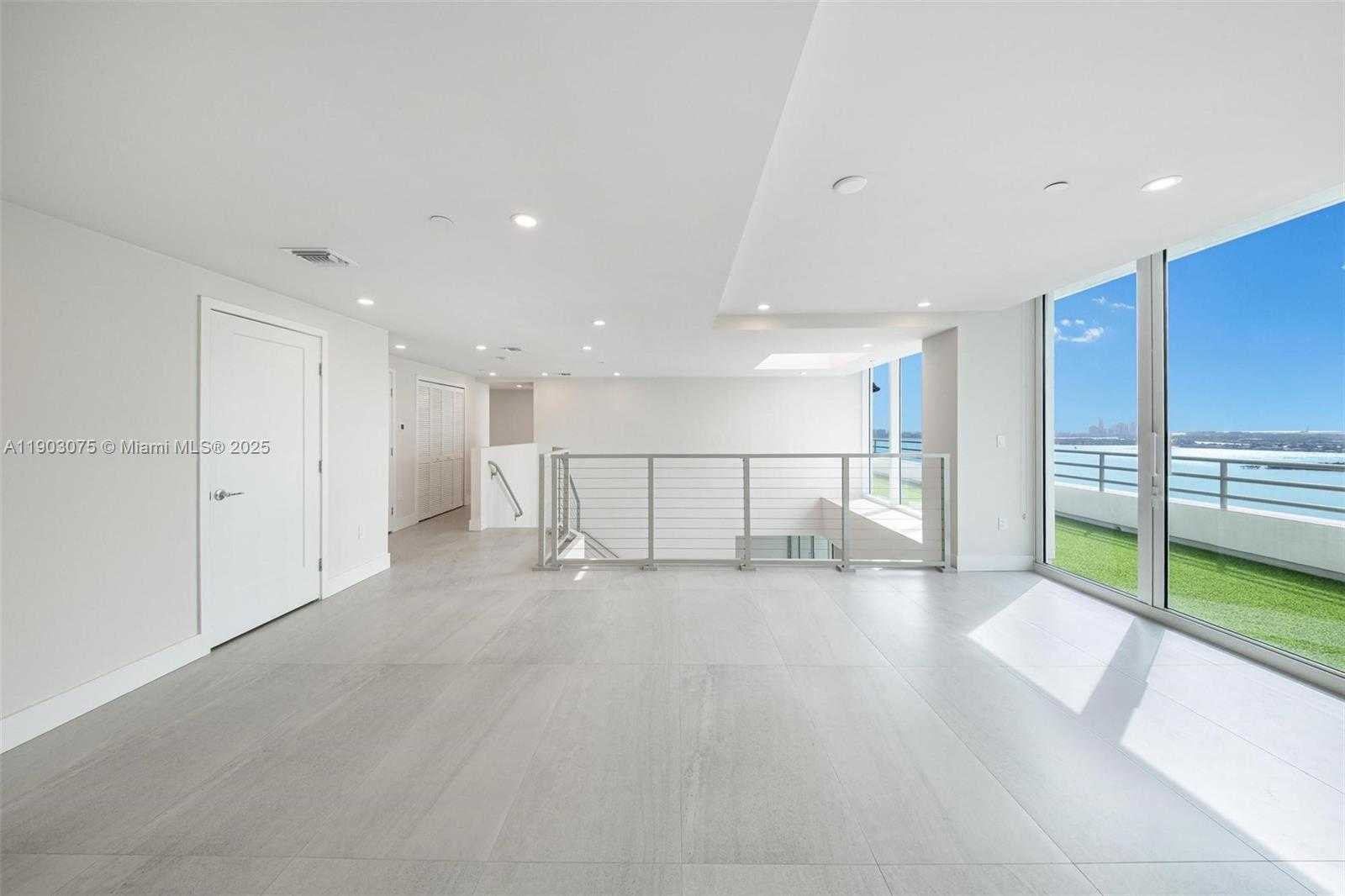 Small Image of 555 NORTH EAST 34TH ST #PH-3, Miami Number 12