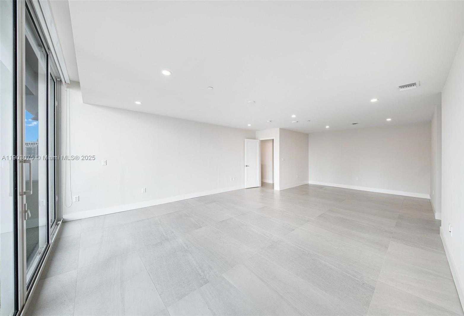 Small Image of 555 NORTH EAST 34TH ST #PH-3, Miami Number 19