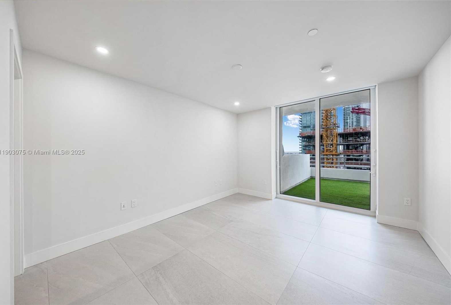 Small Image of 555 NORTH EAST 34TH ST #PH-3, Miami Number 26