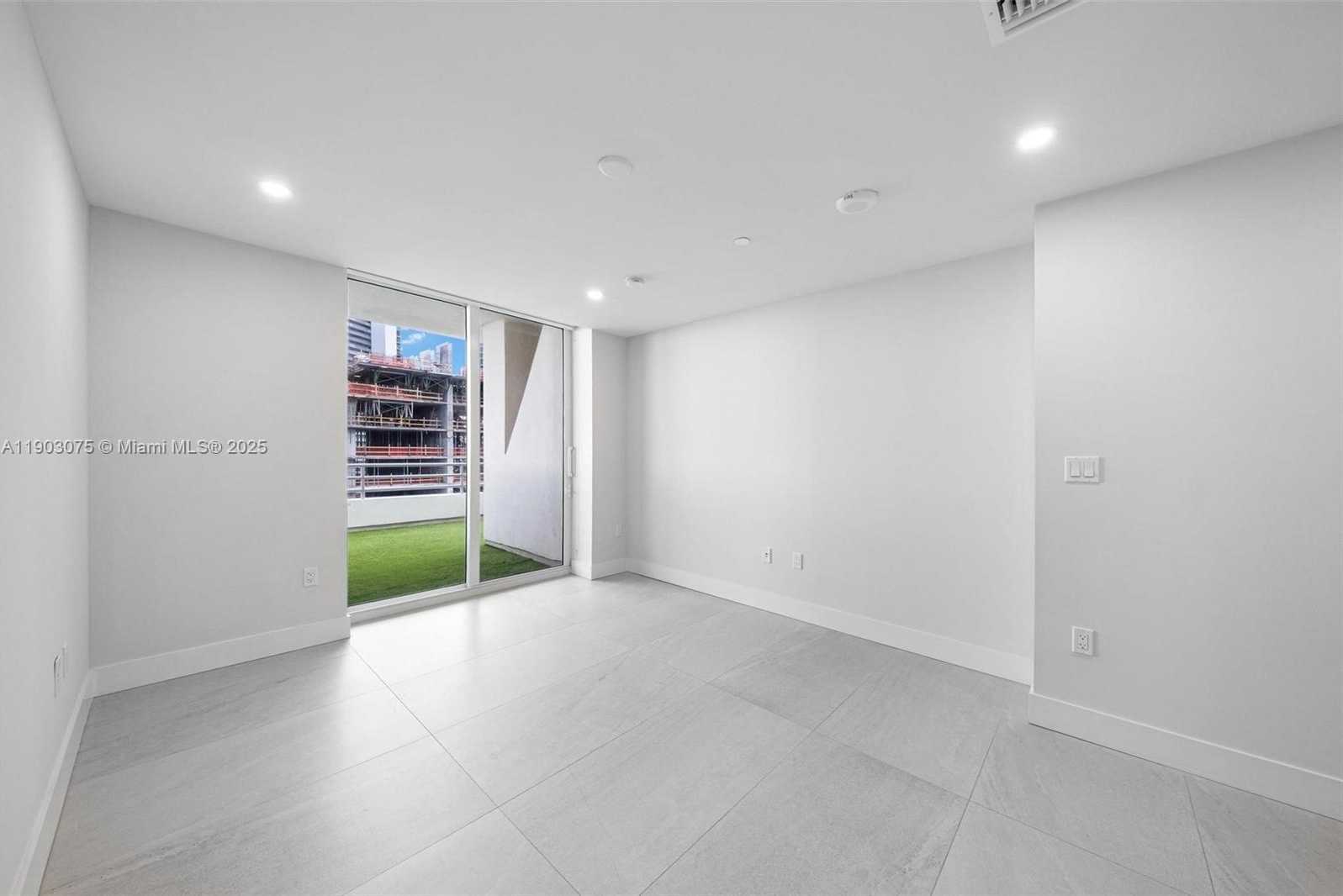 Small Image of 555 NORTH EAST 34TH ST #PH-3, Miami Number 27