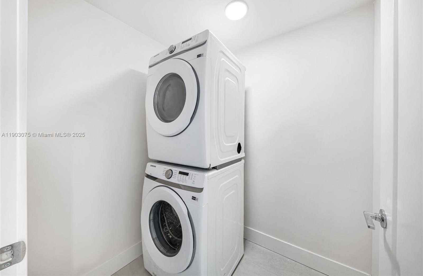 Small Image of 555 NORTH EAST 34TH ST #PH-3, Miami Number 34